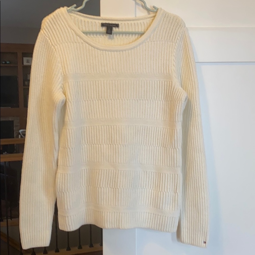 Tommy Hilfiger cream knit 100% cotton sweater sz M